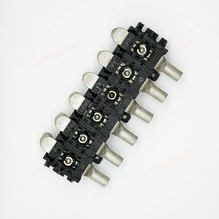 特诚科技精密工程塑料注塑件实拍